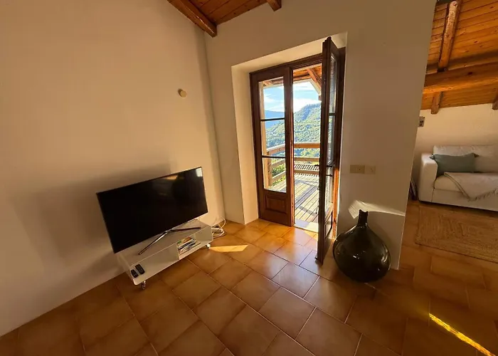 Rustico Vesio Balcony View Апартаменты